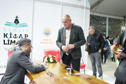 Gemlik Kitap Limanı’nda edebiyat rüzgârı