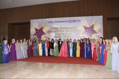 Nilüfer Kadın Korosu gönülleri fethetti