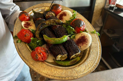 Yaz mevsiminin vazgeçilmez lezzeti: Patlıcan kebabı