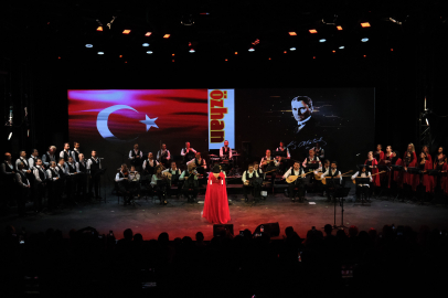 Dilek Türkan Bursalıları mest etti