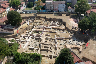 1326 Bursa’sı Hisar’da ortaya çıkıyor