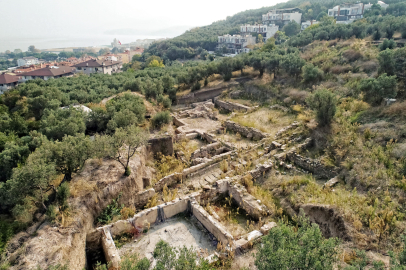 Myrleia Antik Kenti Arkeoplarkı’na Tarihi Kentler Birliği’nden ödül