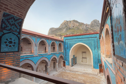 Sultan Keyhüsrev dönemi Gök Medrese kültürel etkimliklerde kullanılacak