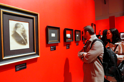 "Karanlıkta Akan Bir Yıldız: Mustafa Kemal Atatürk" sergisi