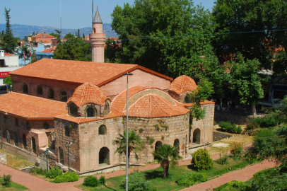  Papa’nın ziyareti öncesi İznik’te bir evin temelinde Hz. İsa döneminden kaldığı iddia edilen mozaik bulundu 