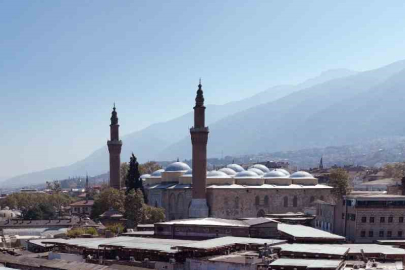 Bursa'nın tarihi camileri asırlara meydan okuyor