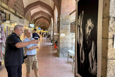 İpekböceğinin hikayesi fotoğraflarla Kozahan'da sergileniyor