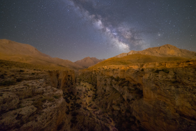 Ay'a fotoğrafı gönderilen Türk astrofotoğrafçı, Aladağlar'ı görüntüledi