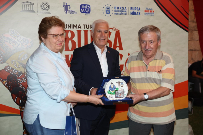 Başkan Bozbey: "Bursa, Karagöz ile özdeşleşmiş bir kent"