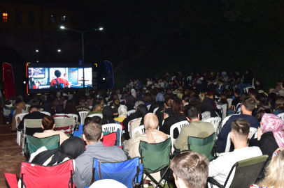 ‘Bursa Sinema Günleri’ne büyük ilgi