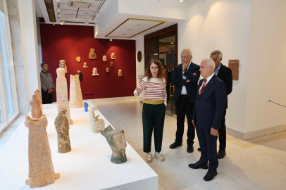 'Gözlerimin Önündesin' sergisi sanatseverlerden yoğun ilgi görüyor