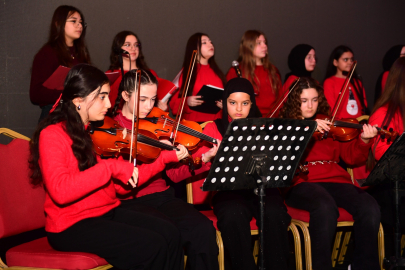 Osmangazili gençlerden müzik ziyafeti