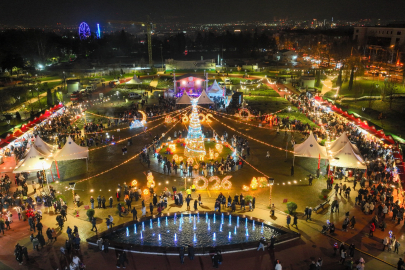 Yeni yıl coşkusu, ‘Bursa Yeni Yıl Meydanı’nda yaşanıyor