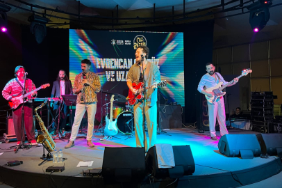 Bursa’da Evrencan Gündüz ile ‘Caz Pazarı’