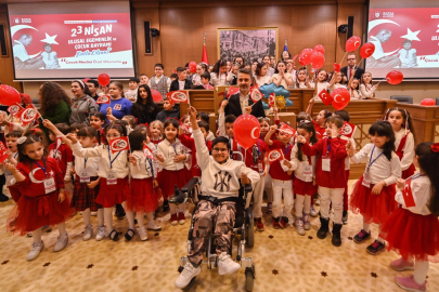 Bursa Büyükşehir’de 23 Nisan’a özel çocuk meclisi