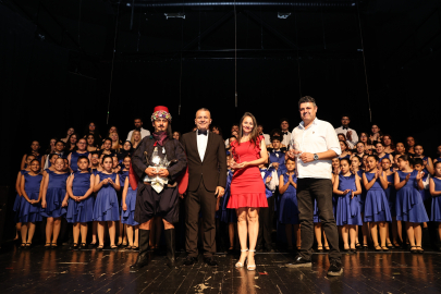 Nilüfer'de anlamlı konser: Veliler de çocuklarla sahnede!