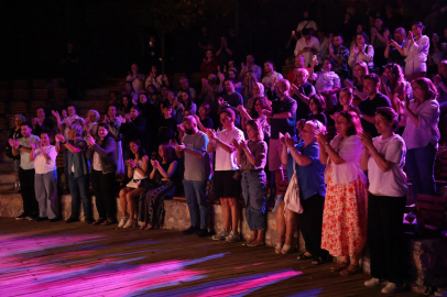 Nilüfer’de Kadın Oyunları Festivali “Şairler Mezarlığı” ile sona erdi
