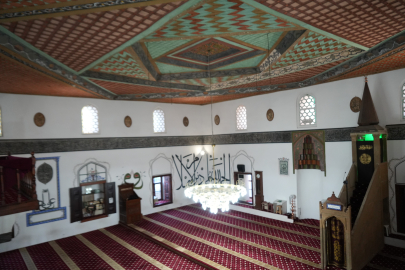 Bursa Ulu Cami'ye rakip gösterildi: 510 yıldır ayakta!