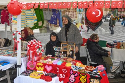 Cumhuriyet’in ışığında kadın emeği Osmangazi’de buluştu