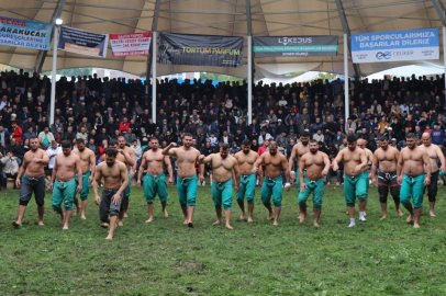 Cumhuriyet'le yaşıt güreşlerde başpehlivan belli oldu