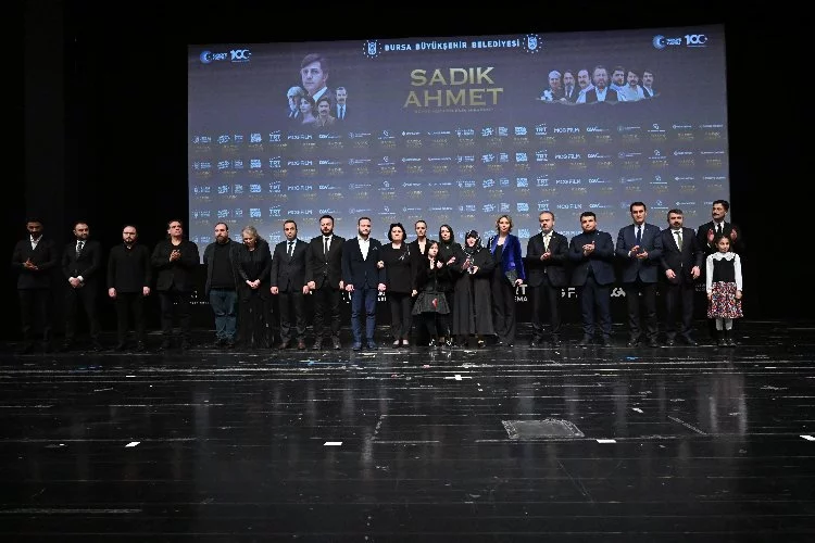 'Sadık Ahmet' filminin Bursa galasına yoğun ilgi